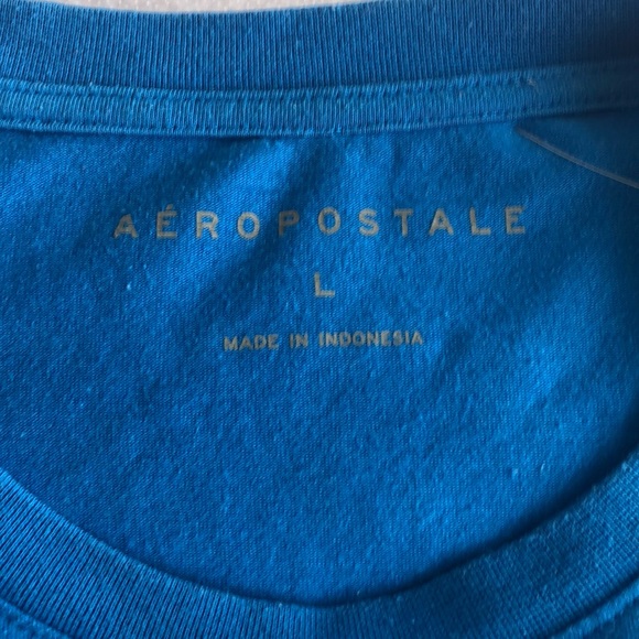 Aeropostale T-Shirt - Picture 4 of 4